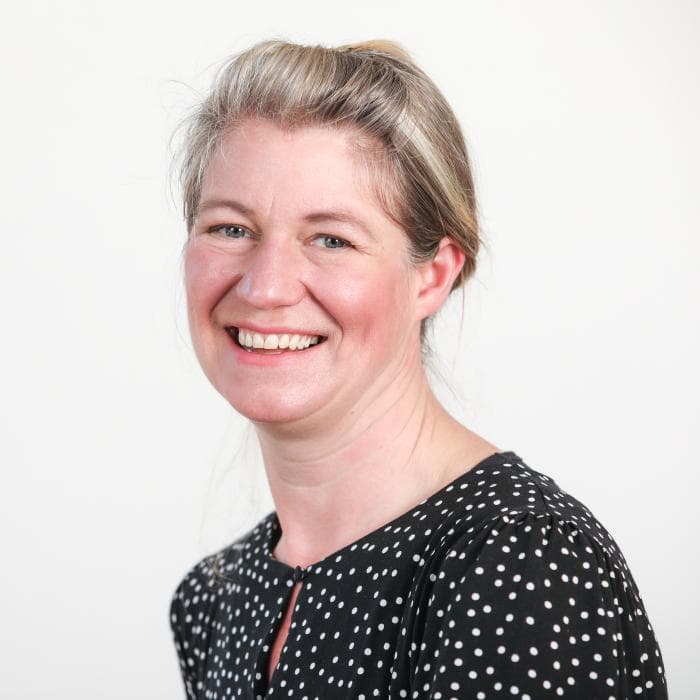 Morna Harthan Morna Harthan